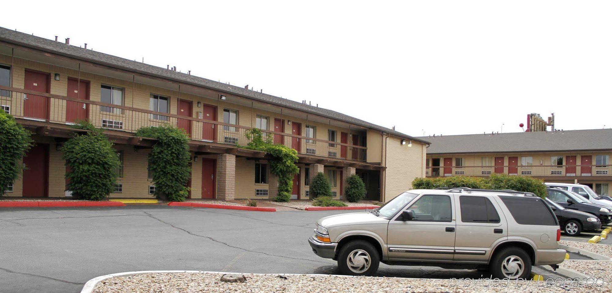 Days Inn By Wyndham Albuquerque Northeast Екстериор снимка