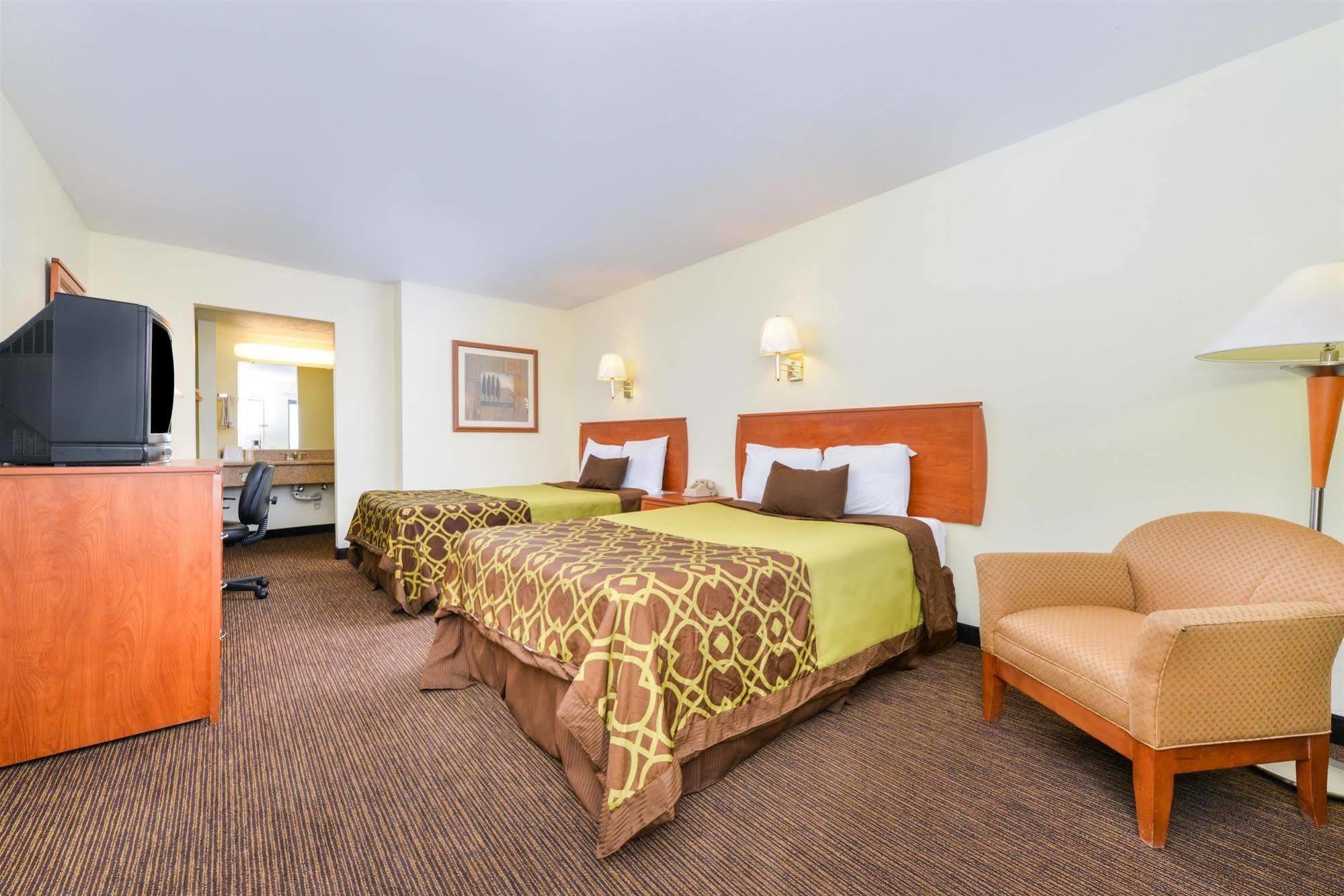 Days Inn By Wyndham Albuquerque Northeast Екстериор снимка